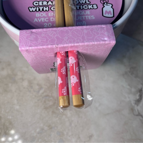 Hello Kitty Ceramic Bowl w/ Chopsticks - Picture 3 of 6
